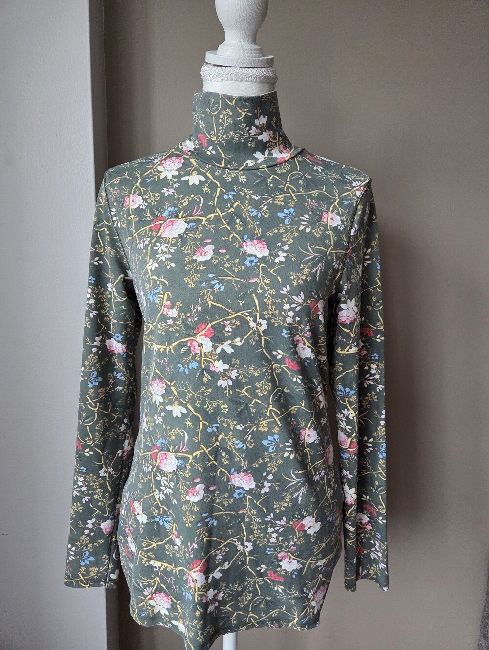 Zara Floral Turtleneck Long Sleeve Top Green Size S